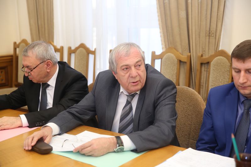 В Правительстве Дагестана обсуждены вопросы задолженности по заработной плате