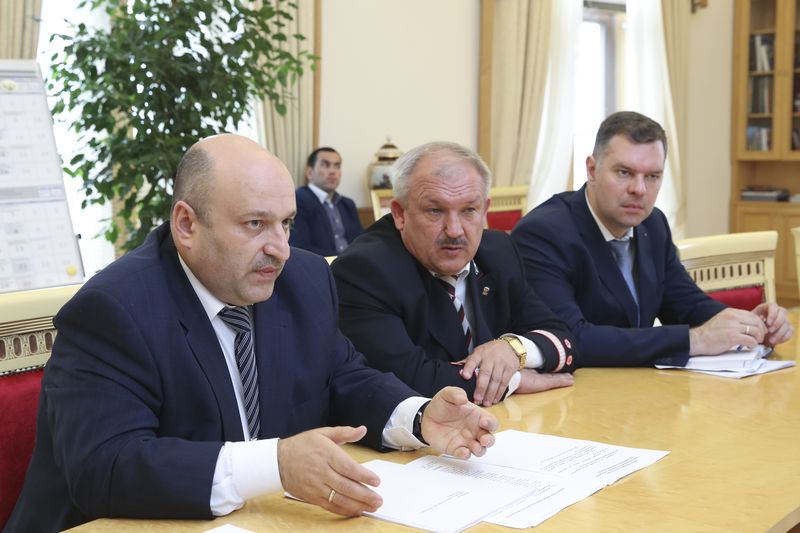 Абдусамад Гамидов провел рабочую встречу с руководством Северо-Кавказской железной дороги
