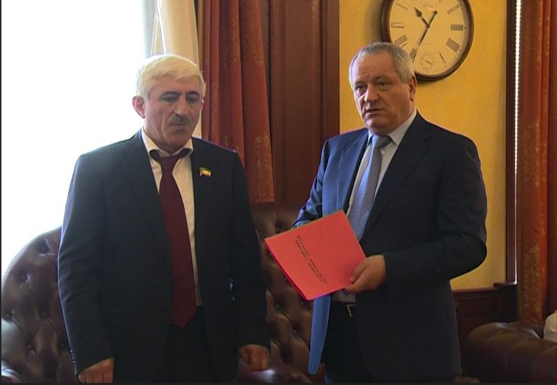 Рамазан Алиев представил коллективу Комитета по земельным и имущественным отношениям РД нового руководителя