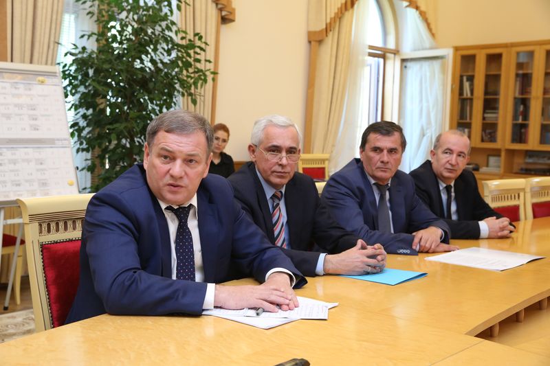 Абдусамад Гамидов встретился с представителями минсельхоза России