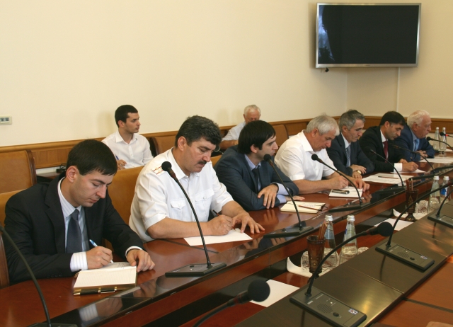 Обсуждены вопросы подготовки к хаджу 2012 года