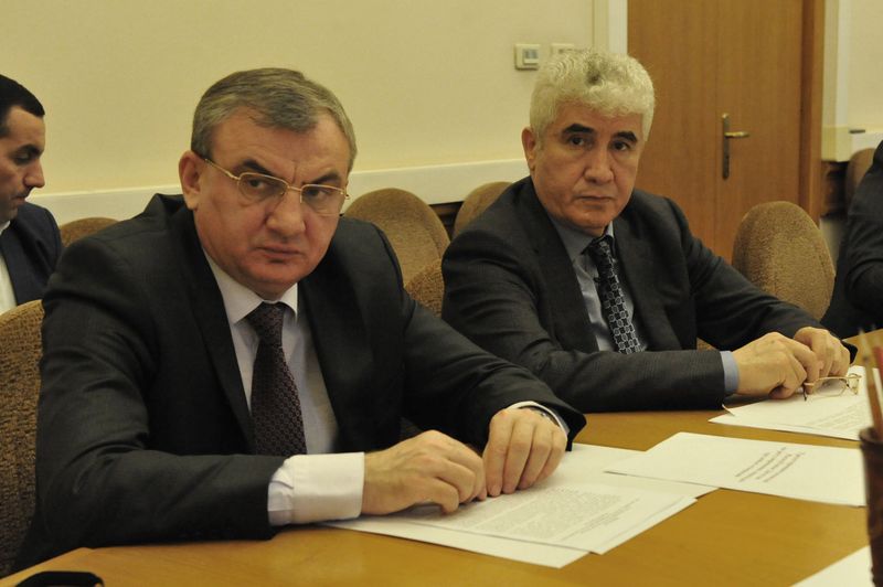 Под руководством Анатолия Карибова прошло заседание Трехсторонней комиссии по регулированию социально-трудовых отношений