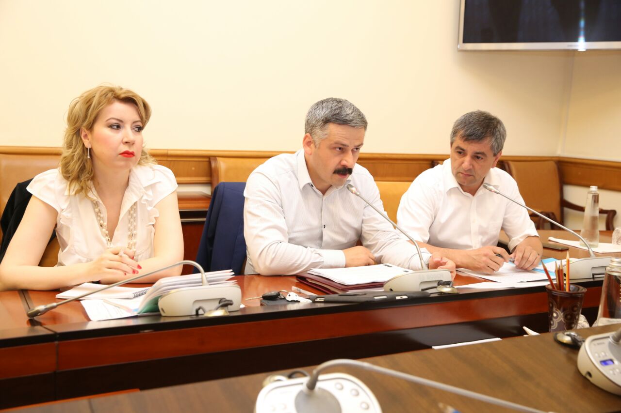 В Правительстве Дагестана обсудили реализацию проекта «Эффективное государственное управление»