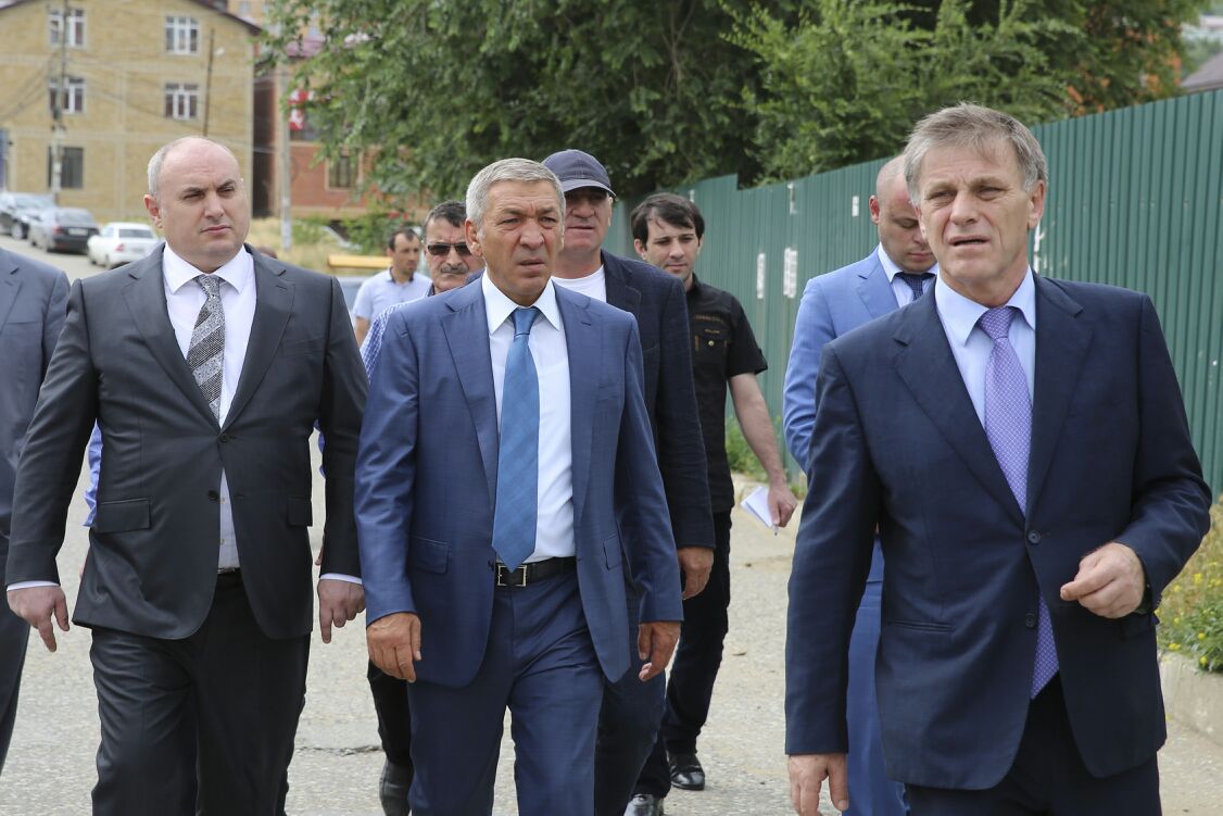 Абдусамад Гамидов проинспектировал ход строительства  Перинатального центра в Махачкале