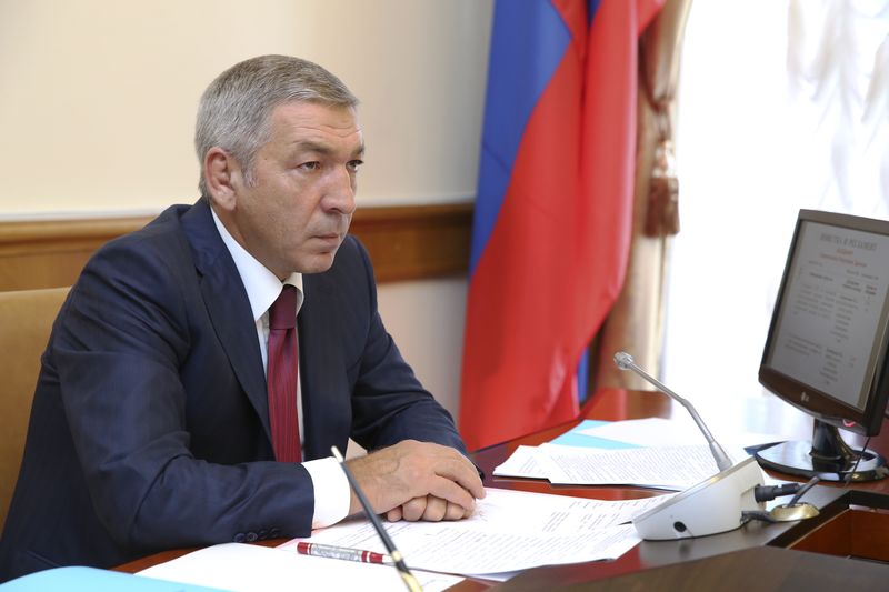 Абдусамад Гамидов: «Необходимо обеспечить реализацию товара сельхозпроизводителей»