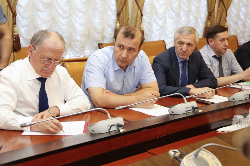 Под руководством Анатолия Карибова обсудили подготовку к фестивалю «Цамаури»
