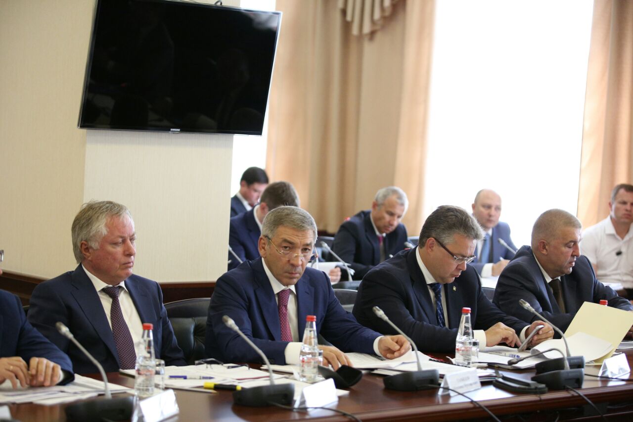 Абдусамад Гамидов принял участие в совещании под руководством Александра Новака