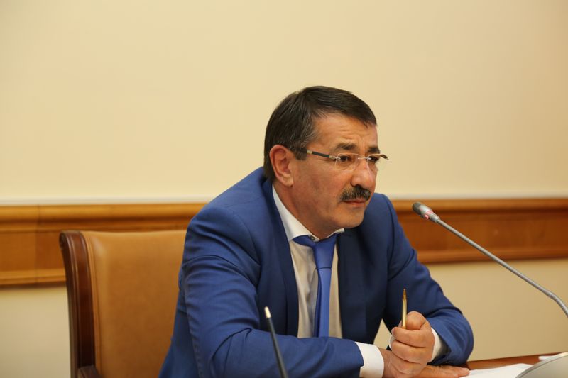 Под руководством Шамиля Исаева обсудили снижение задолженностей в сфере ЖКХ