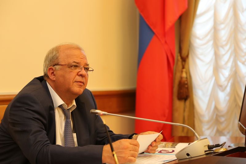 Под руководством Анатолия Карибова обсуждены вопросы развития особых экономических зон Республики Дагестан