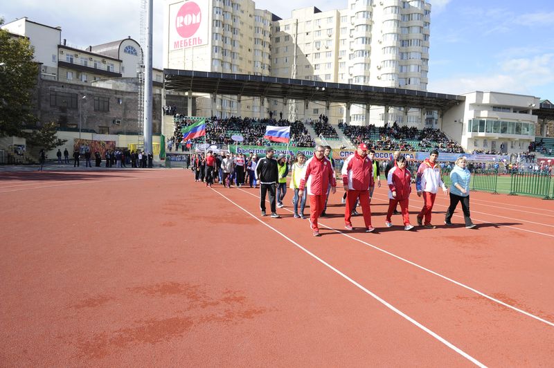 Анатолий Карибов принял участие в торжественном открытии чемпионата Дагестана по сдаче норм ВФСК «Готов к труду и обороне»