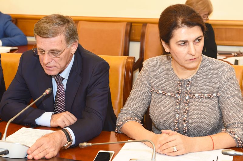 В Правительстве Дагестана прошло заседание оперативного штаба по вопросу эпидемической ситуации по острым кишечным инфекциям