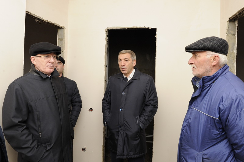 Абдусамад Гамидов проинспектировал ход реализации программы по переселению из ветхого и аварийного жилья в Избербаше