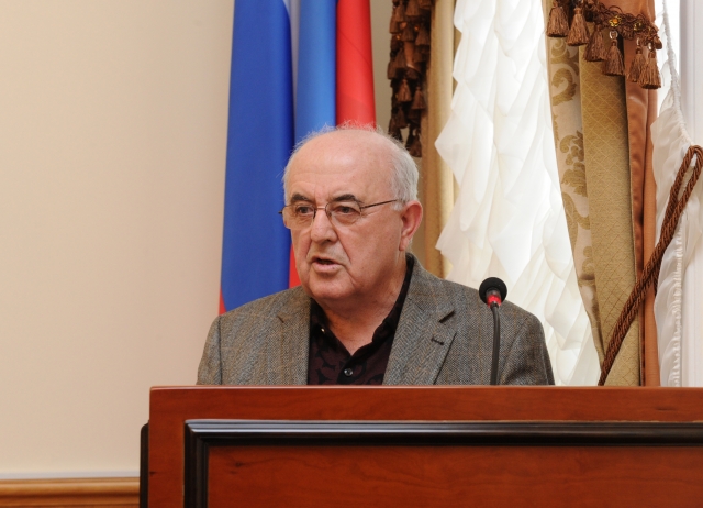 О.Липатов провел первое заседание Комиссии по вопросу выработки предложений по текущему состоянию банковской сферы
