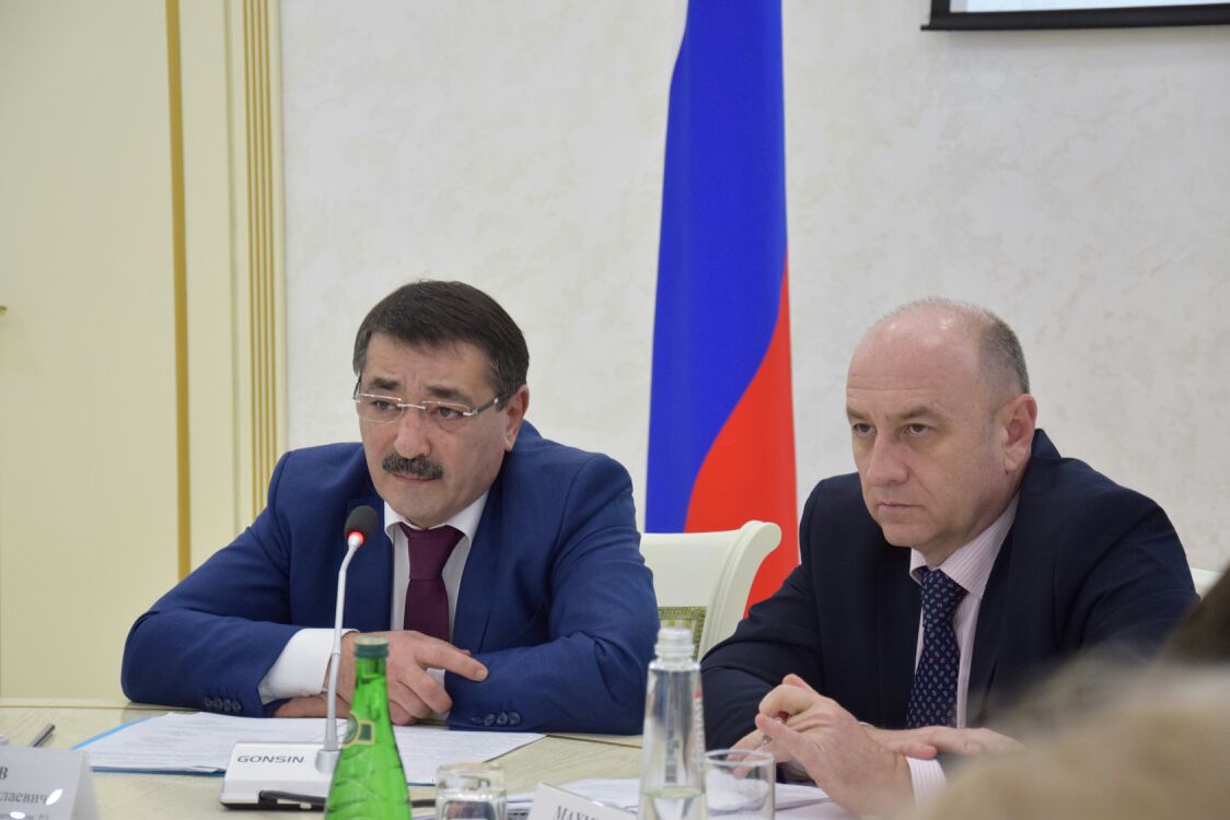 Совещание с представителями Дагестана в регионах РФ прошло в махачкалинском Доме дружбы