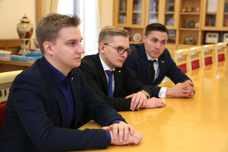 Абдусамад Гамидов провел встречу с представителями социальной сети "ВКонтакте"