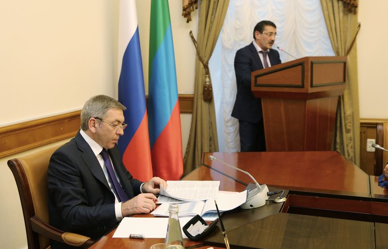 Ситуацию с платежами за энергоресурсы обсудили в Правительстве Дагестана