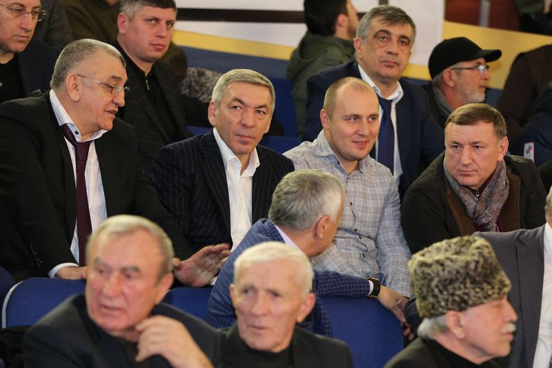 В Каспийске стартовал турнир по вольной борьбе памяти Гамида Гамидова