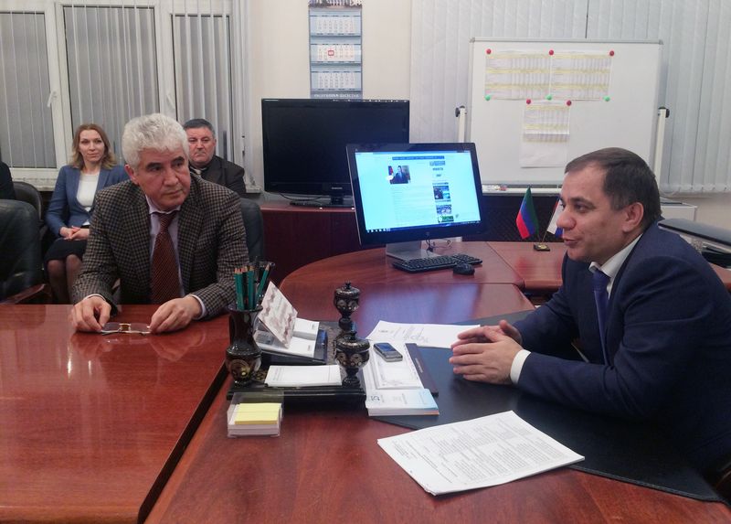 Коллективу Министерства финансов Дагестана представили нового руководителя