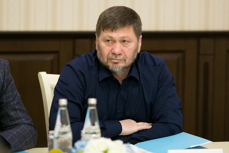 Одес Байсултанов и Абдусамад Гамидов осмотрели набережную в Дербенте