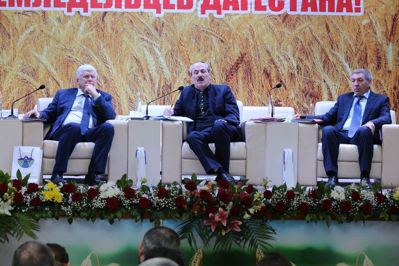 Рамазан Абдулатипов: «Позитивная динамика развития – это результат совместной деятельности Правительства Дагестана и территориальных органов федеральных структур»