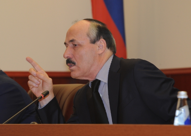 Рамазан Абдулатипов: «Ротация кадров должна быть и по горизонтали, и по вертикали». 