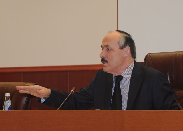 Рамазан Абдулатипов: «Ротация кадров должна быть и по горизонтали, и по вертикали». 