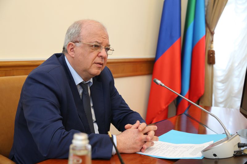 Под руководством Анатолия Карибова обсуждены вопросы обеспечения муниципалитетов Дагестана продовольственными товарами