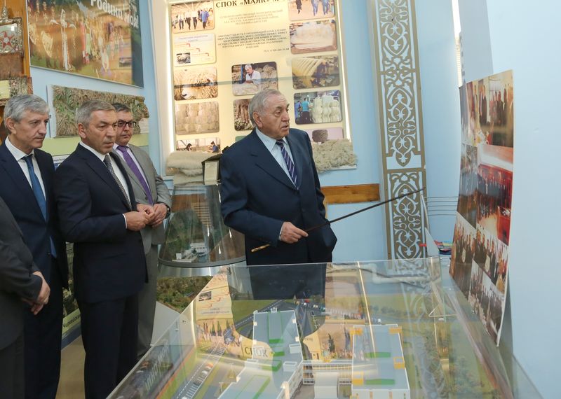 Абдусамад Гамидов в День российского предпринимательства встретился со студентами ДГУНХ