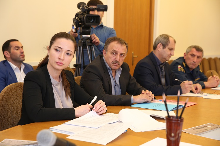 В Правительстве Дагестана обсудили вопросы подготовки к пляжному сезону
