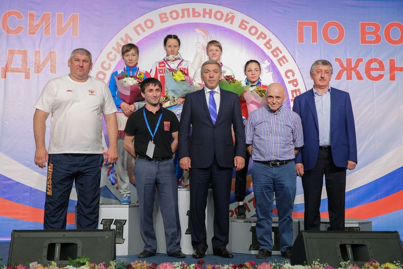 В Каспийске прошел женский чемпионат России по вольной борьбе