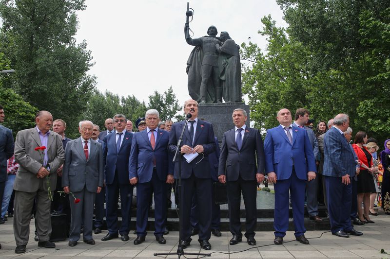 Глава Дагестана принял участие в мероприятиях, посвященных Дню памяти и скорби