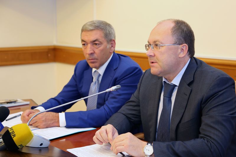 Ход строительства двух туристских объектов в рамках ФЦП обсудили в Правительстве Дагестана