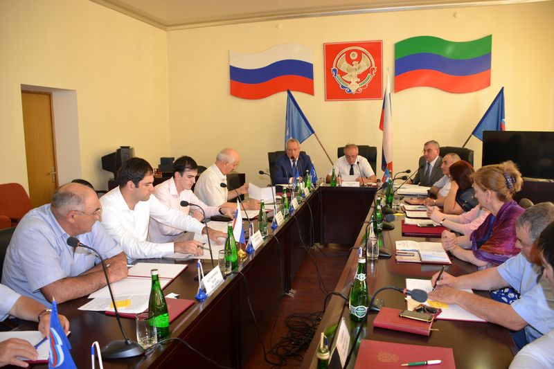 Ход реализации приоритетных проектов развития Республики Дагестан обсудили  в Акушинском районе