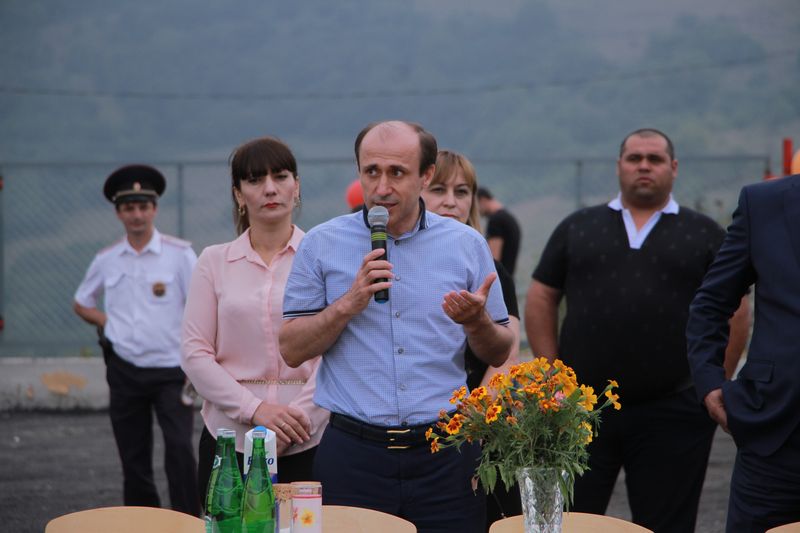 Рамазан Алиев принял участие в церемонии открытия школы в селе Джирабачи Кайтагского района