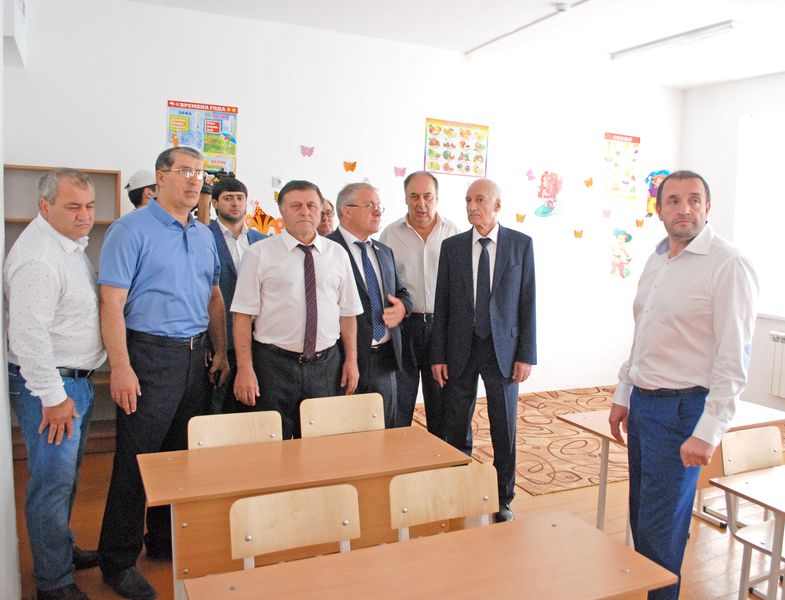 В Хасавюрте торжественно открыли школу на 1000 ученических мест