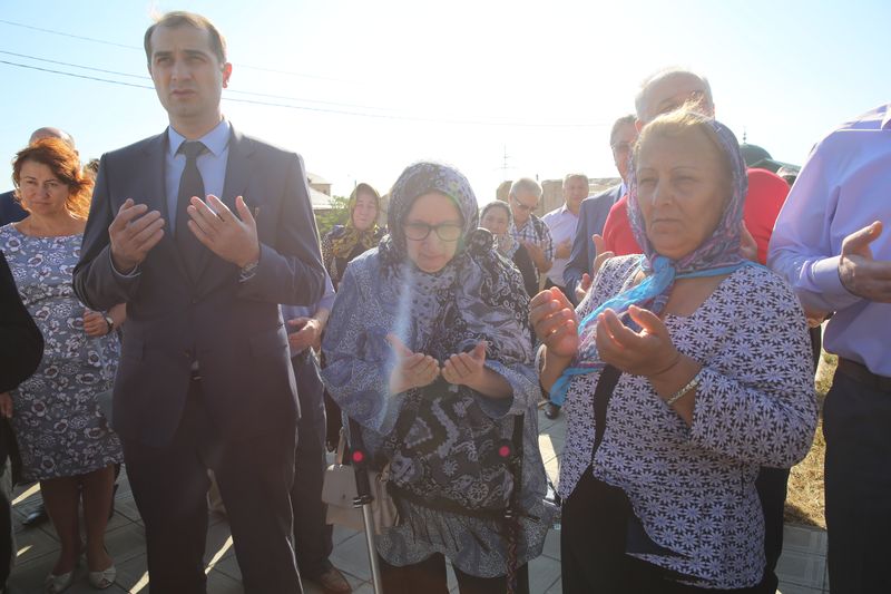 В Дагестане торжественно открылись Гамзатовские дни «Белые журавли»
