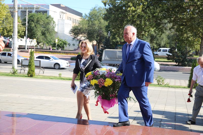 В Дагестане торжественно открылись Гамзатовские дни «Белые журавли»